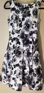 H&M Floral Dress Us Size 4 NWOT